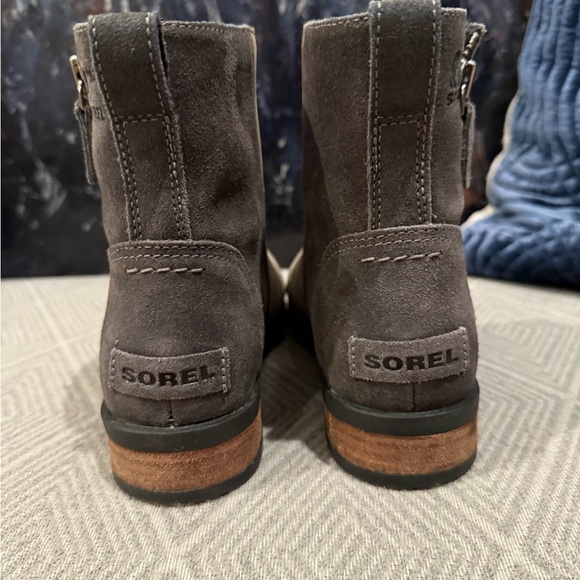 Sorel Women's Two-Tone Ankle Boots - Picture 3 of 6